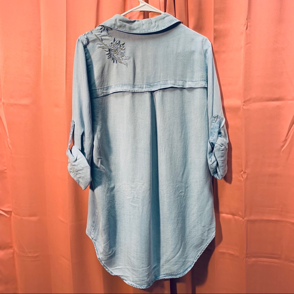 VELVET HEART light chambray embroidered shirt NWT - Picture 3 of 6